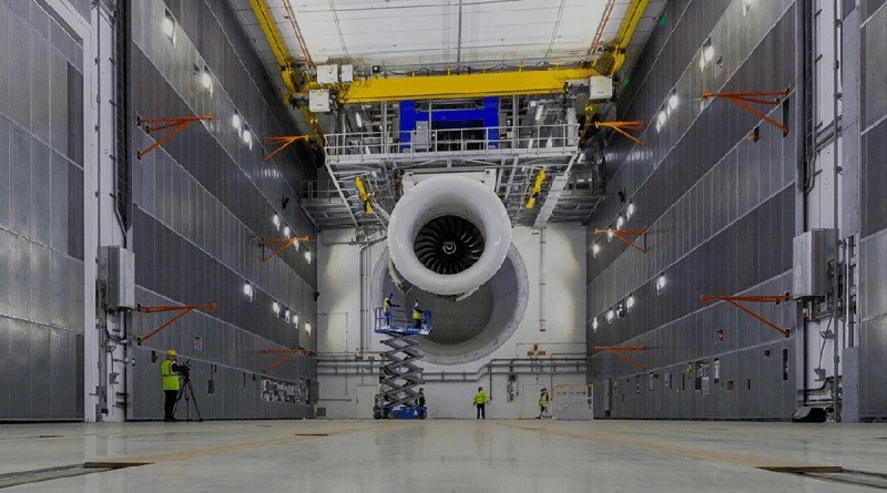 Massive Testbed Kết hợp máy X-quang mạnh mẽ thu thập dữ liệu động cơ đang chạy