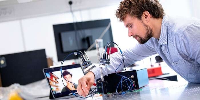 Công nghệ bức xạ đo độ dày của lớp băng trên tôm đông lạnh